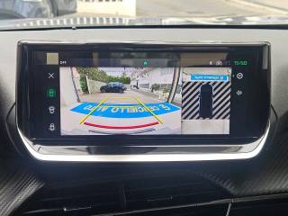 PEUGEOT 2008 usata, con Touch screen