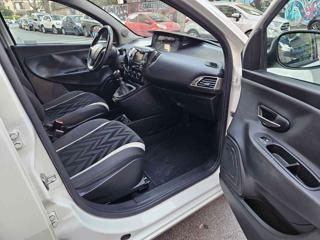 LANCIA Ypsilon usata, con Immobilizzatore elettronico