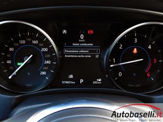 JAGUAR XE usata, con Regolazione elettrica del sedile posteriore