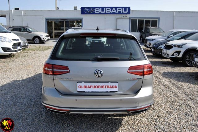 VOLKSWAGEN Passat usata, con Leve al volante
