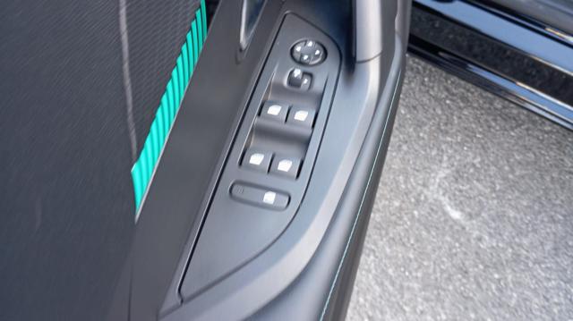 PEUGEOT 2008 usata, con USB