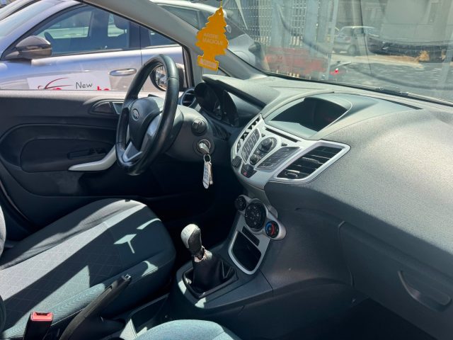 FORD Fiesta usata, con ESP