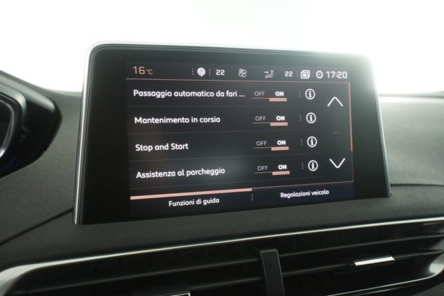 PEUGEOT 3008 usata 10