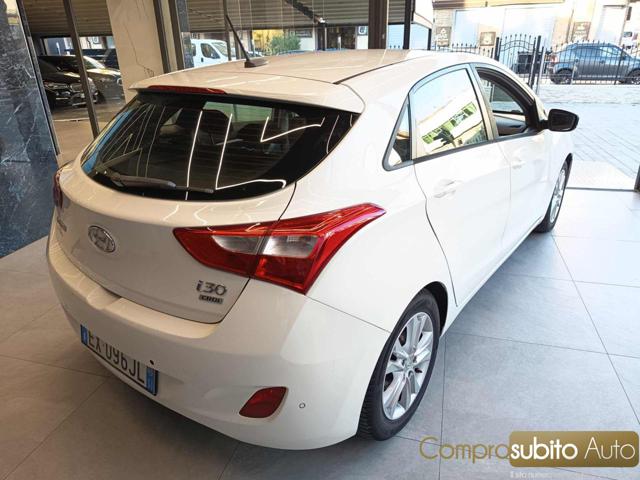 HYUNDAI i30 usata, con Autoradio