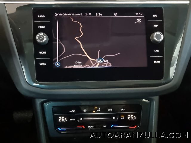 VOLKSWAGEN Tiguan usata, con USB