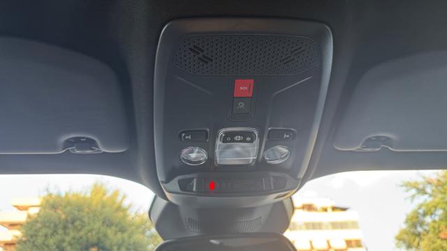 PEUGEOT 2008 usata, con Sedile posteriore sdoppiato