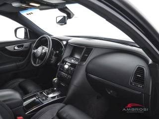 INFINITI QX70 usata 11