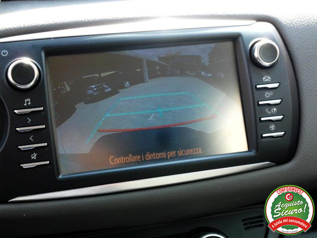 TOYOTA Yaris usata, con Servosterzo