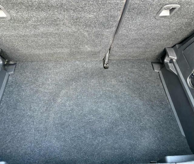 OPEL Corsa usata, con Sedile posteriore sdoppiato