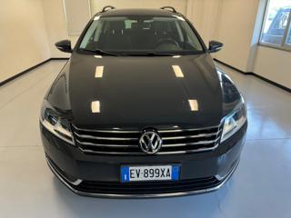 VOLKSWAGEN Passat usata, con Airbag