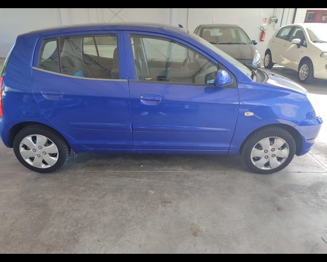 KIA Picanto usata, con Sedile posteriore sdoppiato