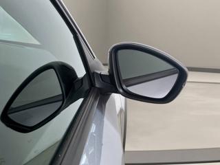 PEUGEOT 2008 usata, con Sensore di luce