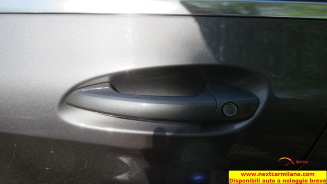 MERCEDES-BENZ A 200 usata, con Airbag testa