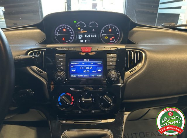LANCIA Ypsilon usata, con Volante in pelle