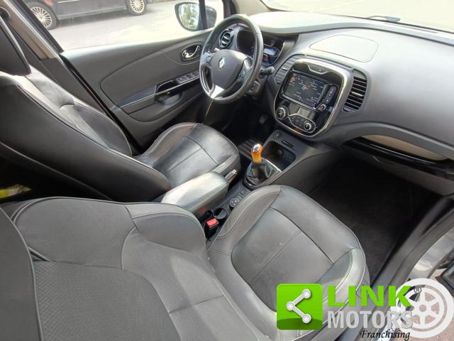 RENAULT Captur usata, con Sensori di parcheggio posteriori