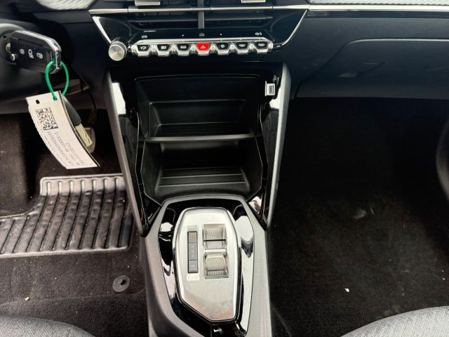 PEUGEOT 208 usata, con Airbag testa