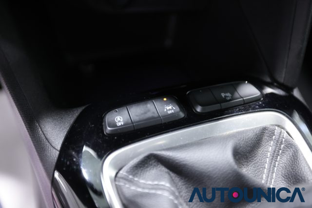 OPEL Corsa usata, con Isofix