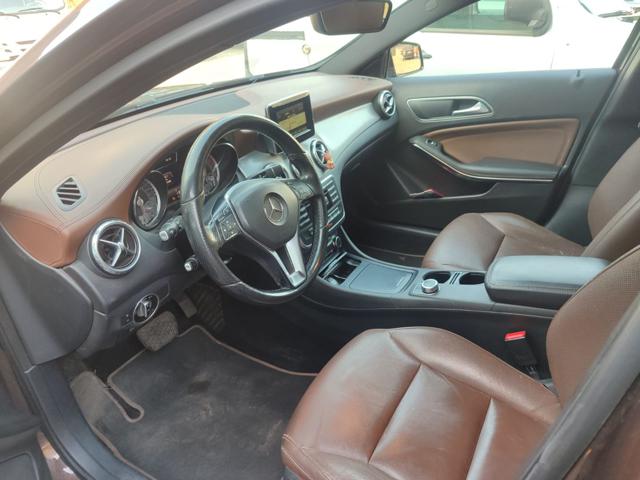 MERCEDES-BENZ GLA 200 usata, con Chiusura centralizzata