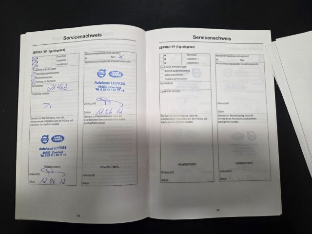 LAND ROVER Defender usata, con USB