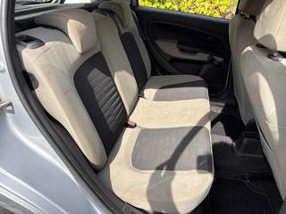 FIAT Punto usata, con Volante in pelle