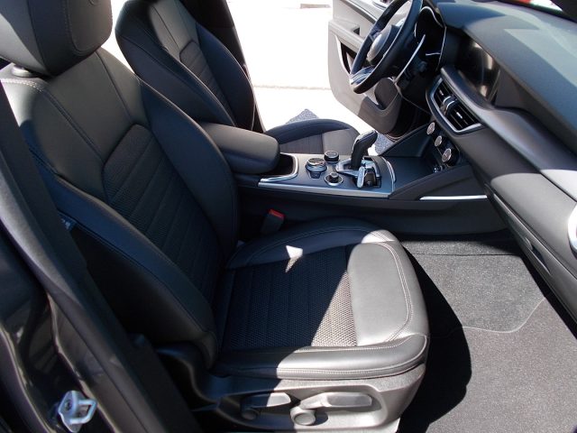 ALFA ROMEO Stelvio usata, con Controllo trazione