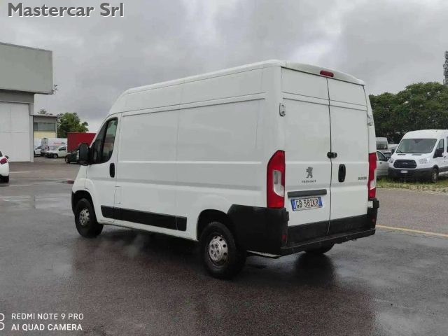 PEUGEOT Boxer usata, con Alzacristalli elettrici
