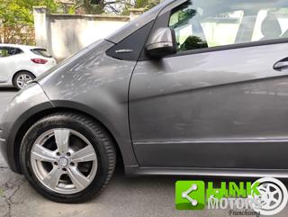 MERCEDES-BENZ A 160 usata, con Chiusura centralizzata