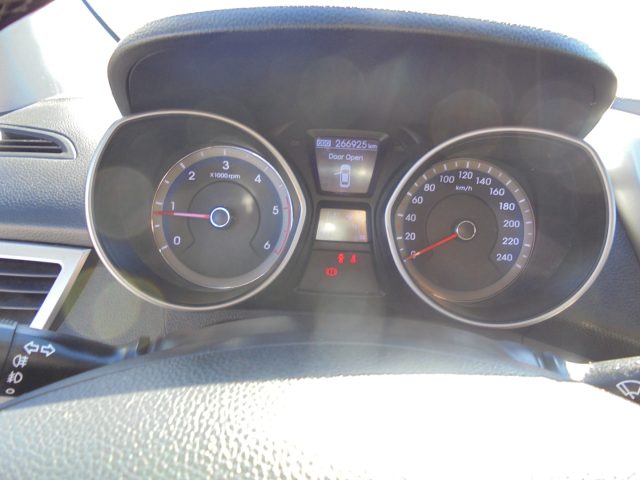 HYUNDAI i30 usata 30