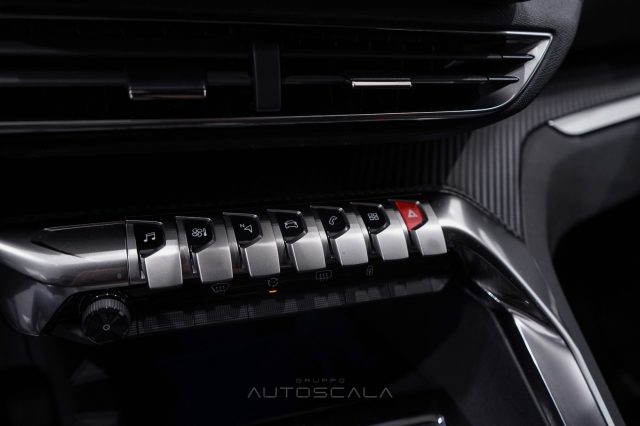 PEUGEOT 3008 usata, con Controllo elettronico della corsia