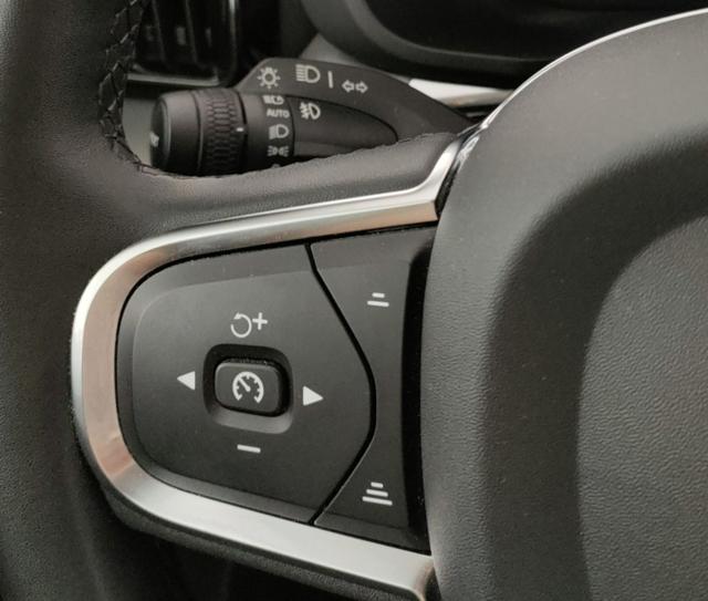 VOLVO XC60 usata, con Regolazione elettrica sedili