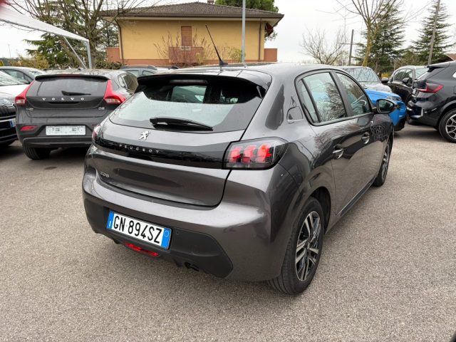 PEUGEOT 208 usata, con Autoradio