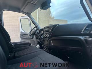 IVECO Daily usata 10
