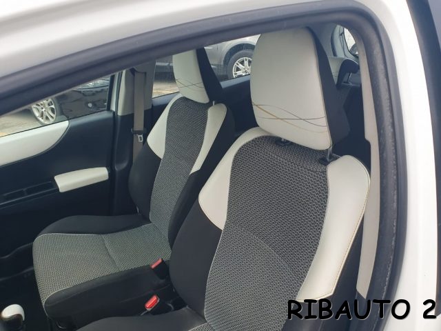 TOYOTA Yaris usata, con Boardcomputer