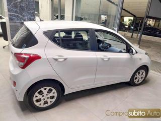HYUNDAI i10 usata, con Autoradio