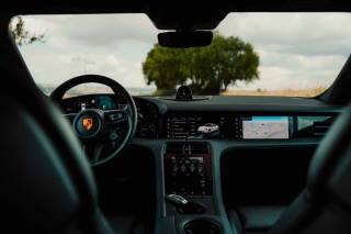 PORSCHE Taycan usata, con Fendinebbia