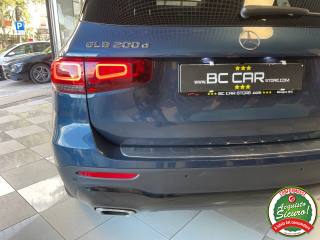 MERCEDES-BENZ GLB 200 usata, con Controllo elettronico della corsia