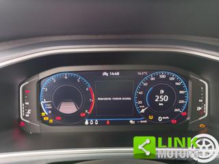 VOLKSWAGEN T-Roc usata, con Cerchi in lega