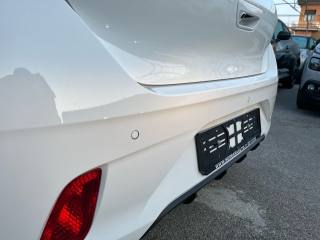 HYUNDAI i10 usata, con Volante in pelle