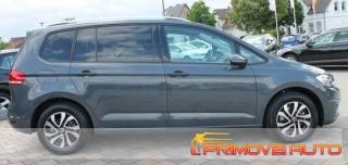 VOLKSWAGEN Touran usata, con Bluetooth