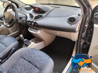 RENAULT Twingo usata, con Pneumatici estivi