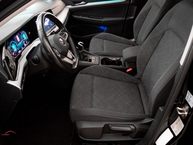 VOLKSWAGEN Golf usata, con Luci diurne LED