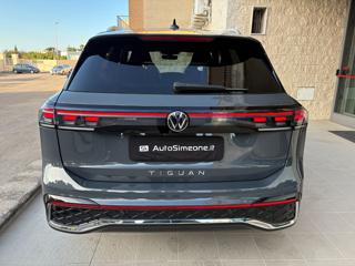 VOLKSWAGEN Tiguan usata, con Autoradio