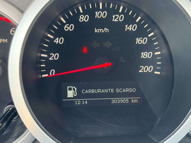 SUZUKI Grand Vitara usata, con Servosterzo