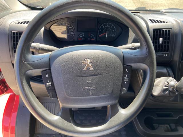 PEUGEOT Boxer usata, con Servosterzo