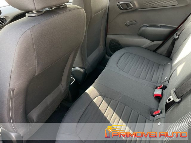 HYUNDAI i10 usata, con Airbag