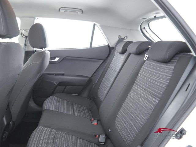 KIA Stonic usata 9
