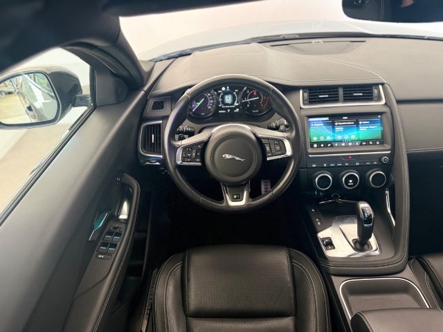 JAGUAR E-Pace usata 8