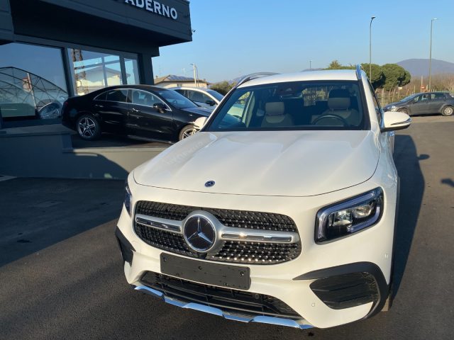 MERCEDES-BENZ GLB 200 usata, con Cronologia tagliandi