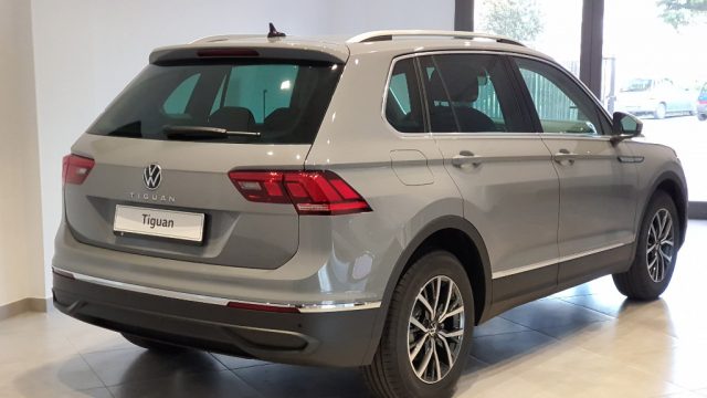 VOLKSWAGEN Tiguan usata, con Airbag Passeggero