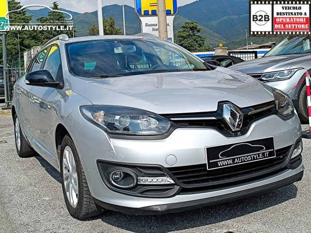 RENAULT Megane usata, con Specchietto retrovisore con funzione antiabbagliamento